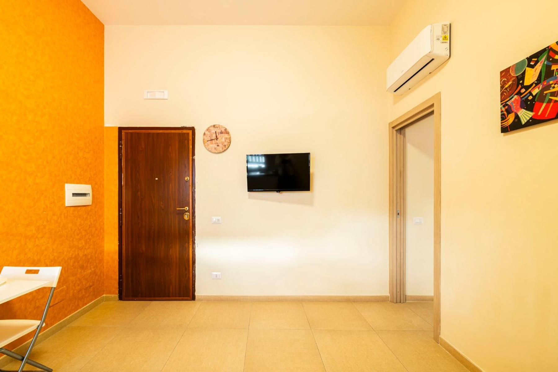 Corso 138 - Sleep & Fly - By Domusextra Bed & Breakfast Naples Exterior photo