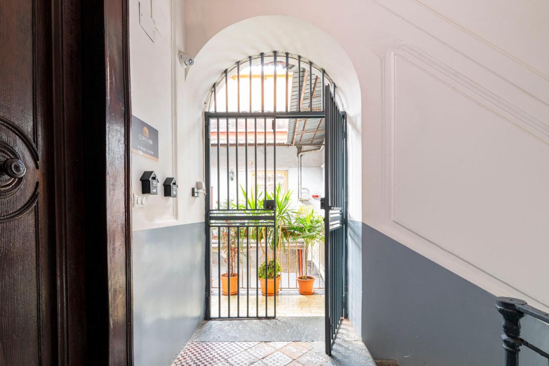 Corso 138 - Sleep & Fly - By Domusextra Bed & Breakfast Naples Exterior photo