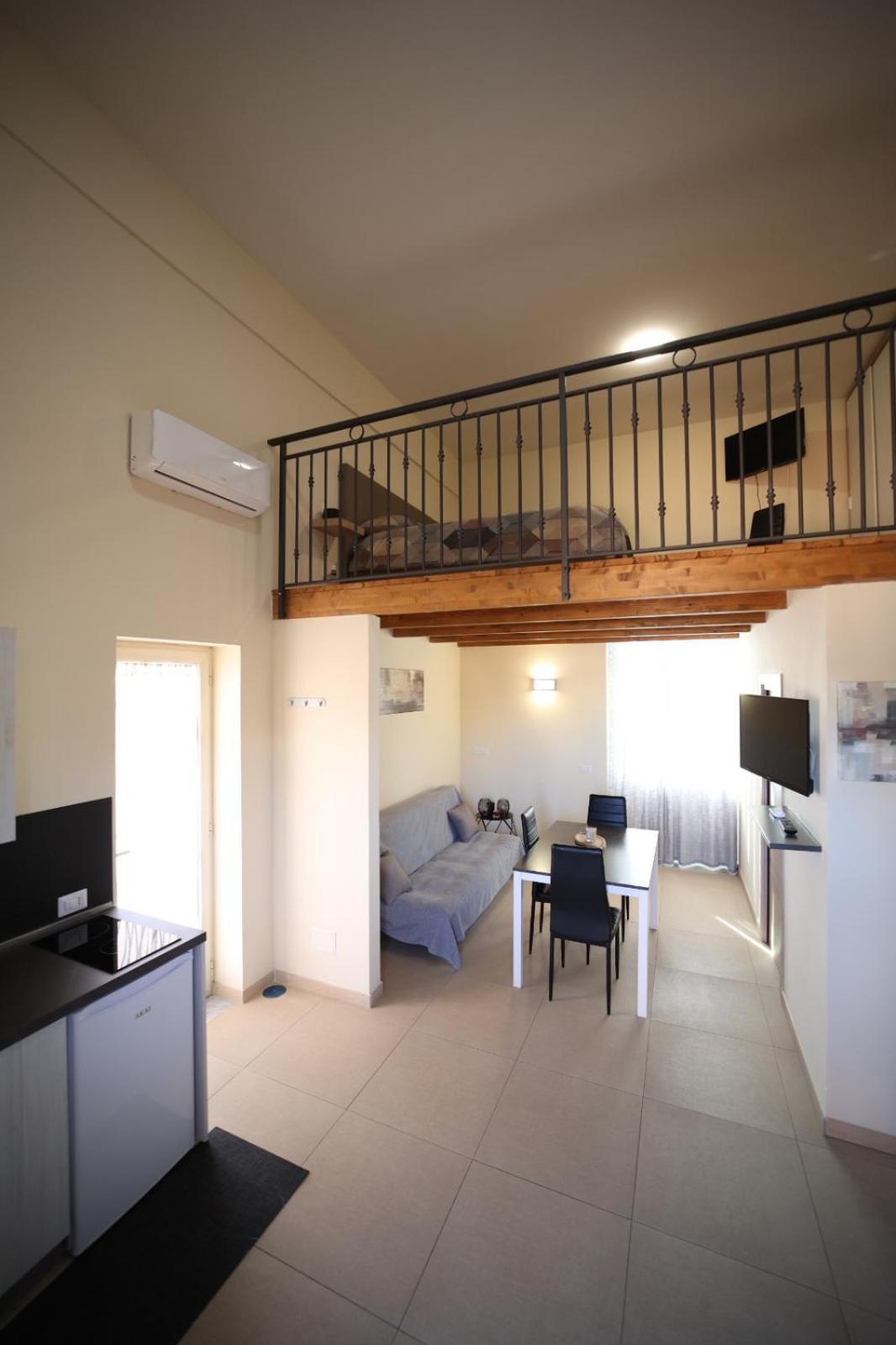 Corso 138 - Sleep & Fly - By Domusextra Bed & Breakfast Naples Exterior photo